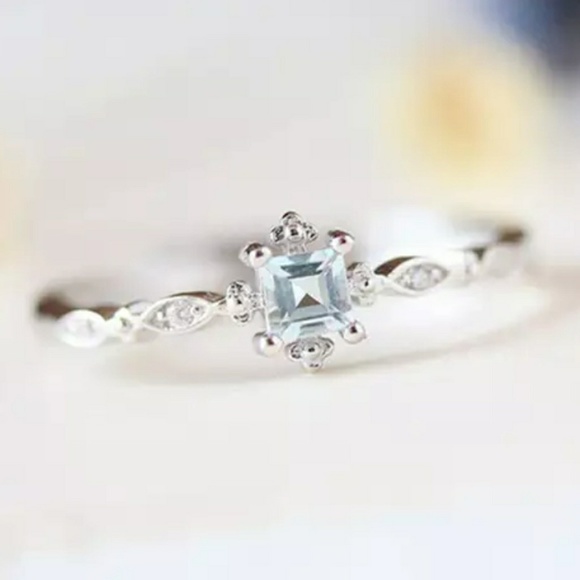 NEW Delicate Square Blue Stone Ring - Picture 3 of 5